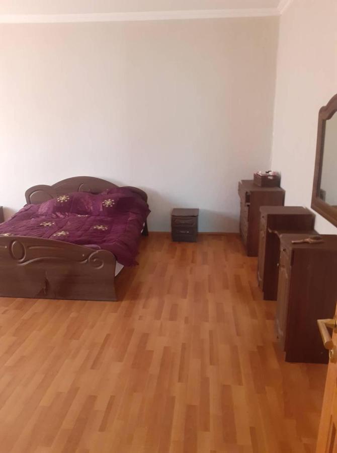 Maka'S Guesthouse Tionety Kültér fotó